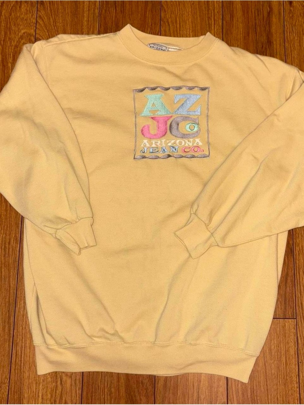 VTG Arizona Jean Co. yellow crewneck sweatshirt